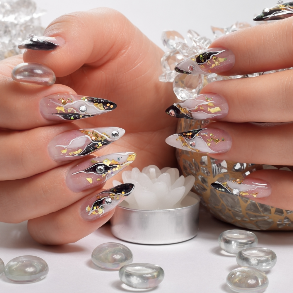 nail salon 60614